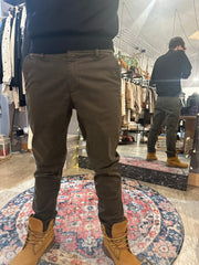 Pantalone Chinos Uomo in Gabardina Smerigliata