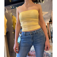 Top in costina con coppe imbottite