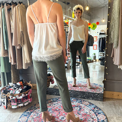 Canotta in raso con pizzo