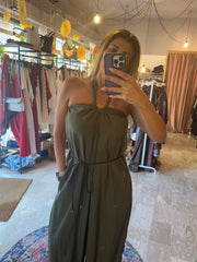 Tuta intera con scollo arricciato