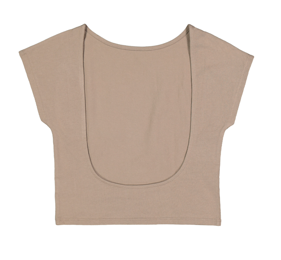 T-shirt corta con retro profondo