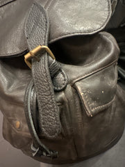 Zaino con patta in Vera Pelle