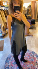 Canotta Donna lunga in raso con pizzo asimmetrico