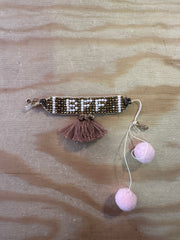 Bracciale di perline fatto a mano con scritta