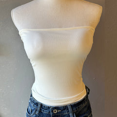 Top in costina con coppe imbottite